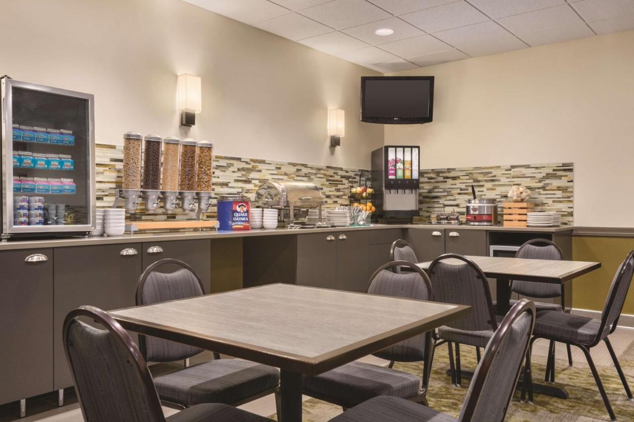 Country Inn & Suites By Radisson, Fergus Falls, Mn Extérieur photo